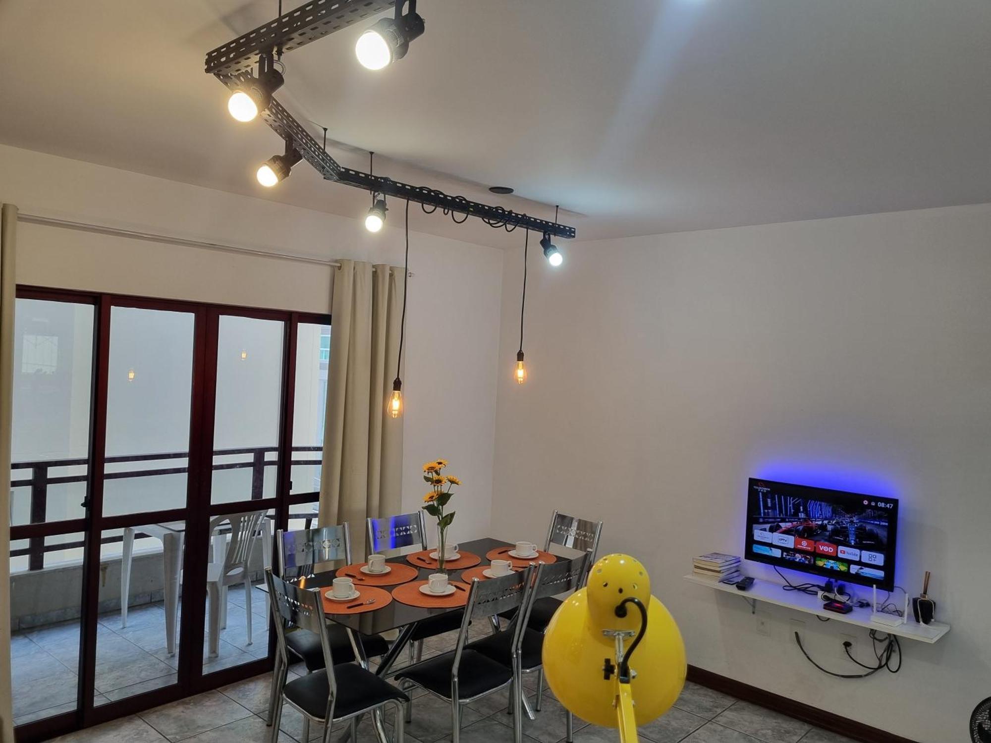 Uma Quadra E Meia Do Mar Ar Wifi Smart Tv อิตาเปมา ภายนอก รูปภาพ